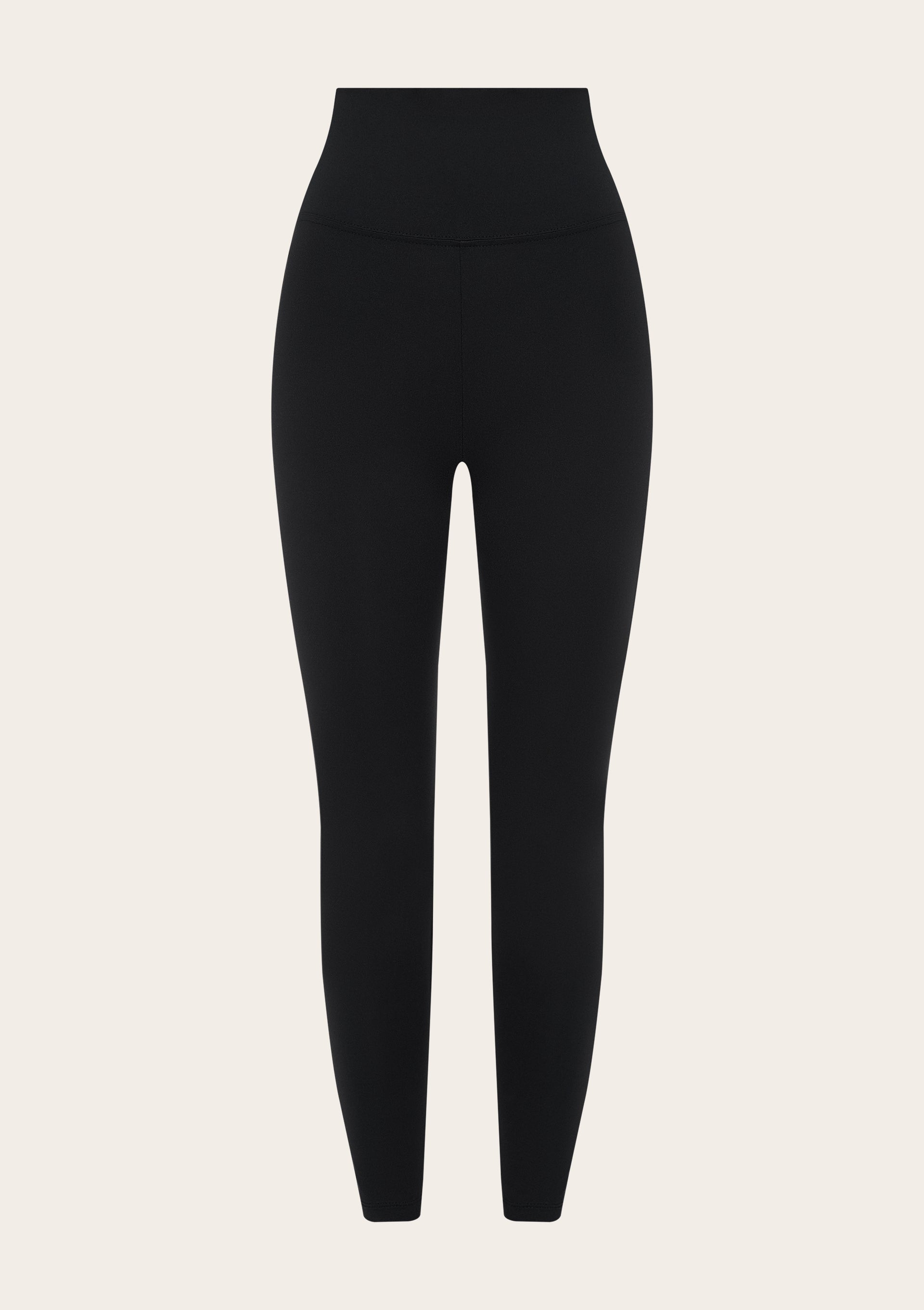Essential Legging in Black