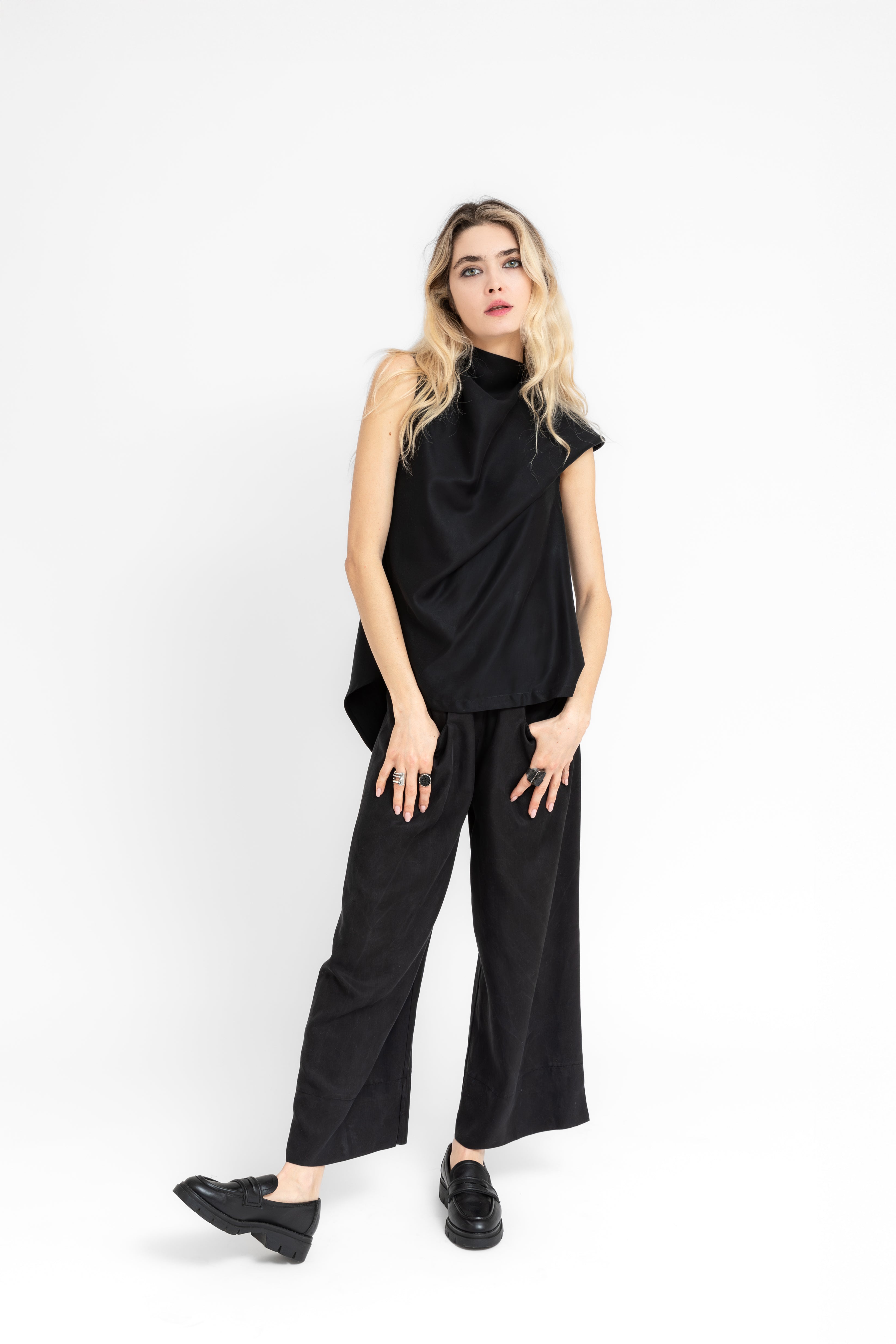 Yuragi Unfinished Fluid Asymmetrical Top