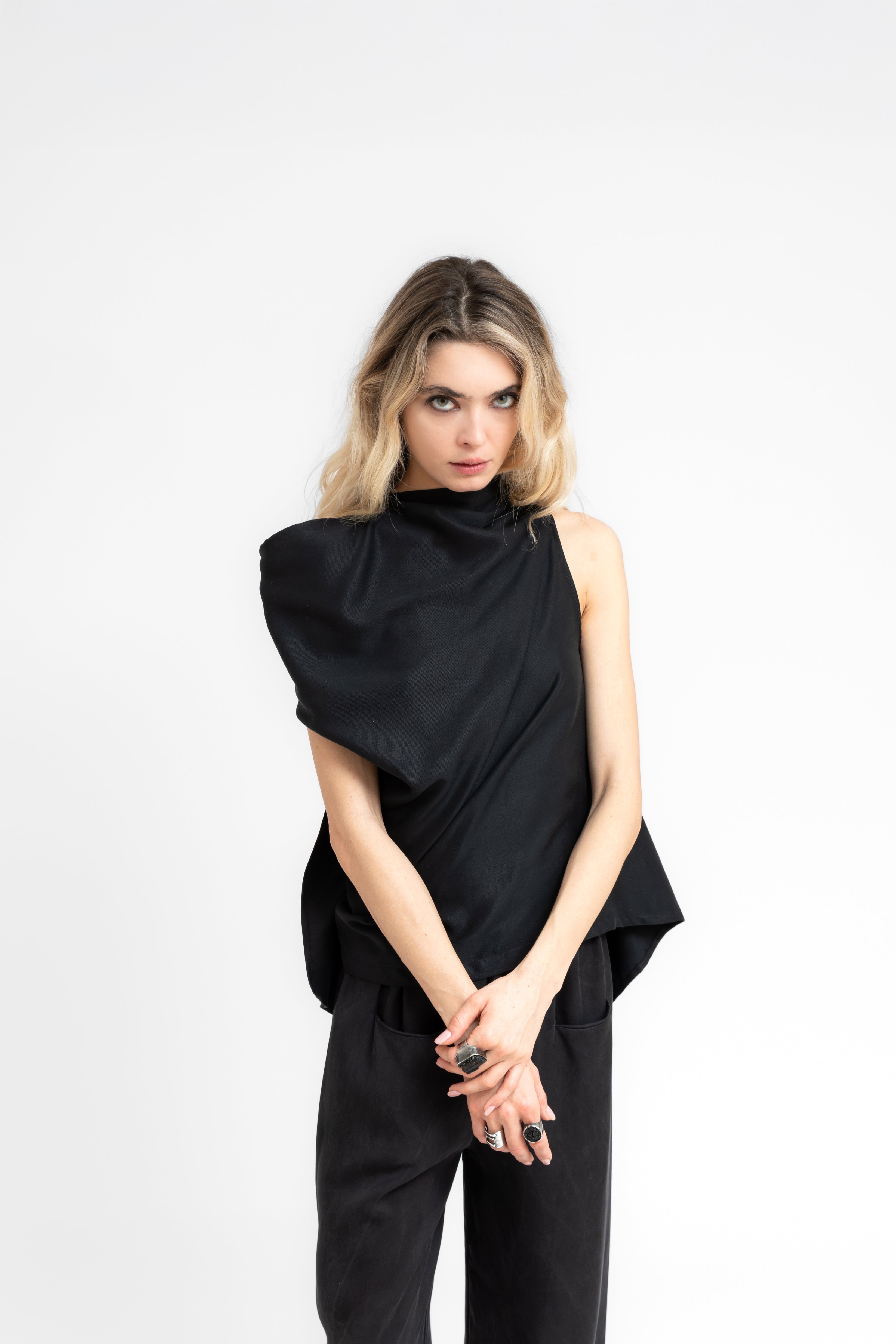 Yuragi Unfinished Fluid Asymmetrical Top