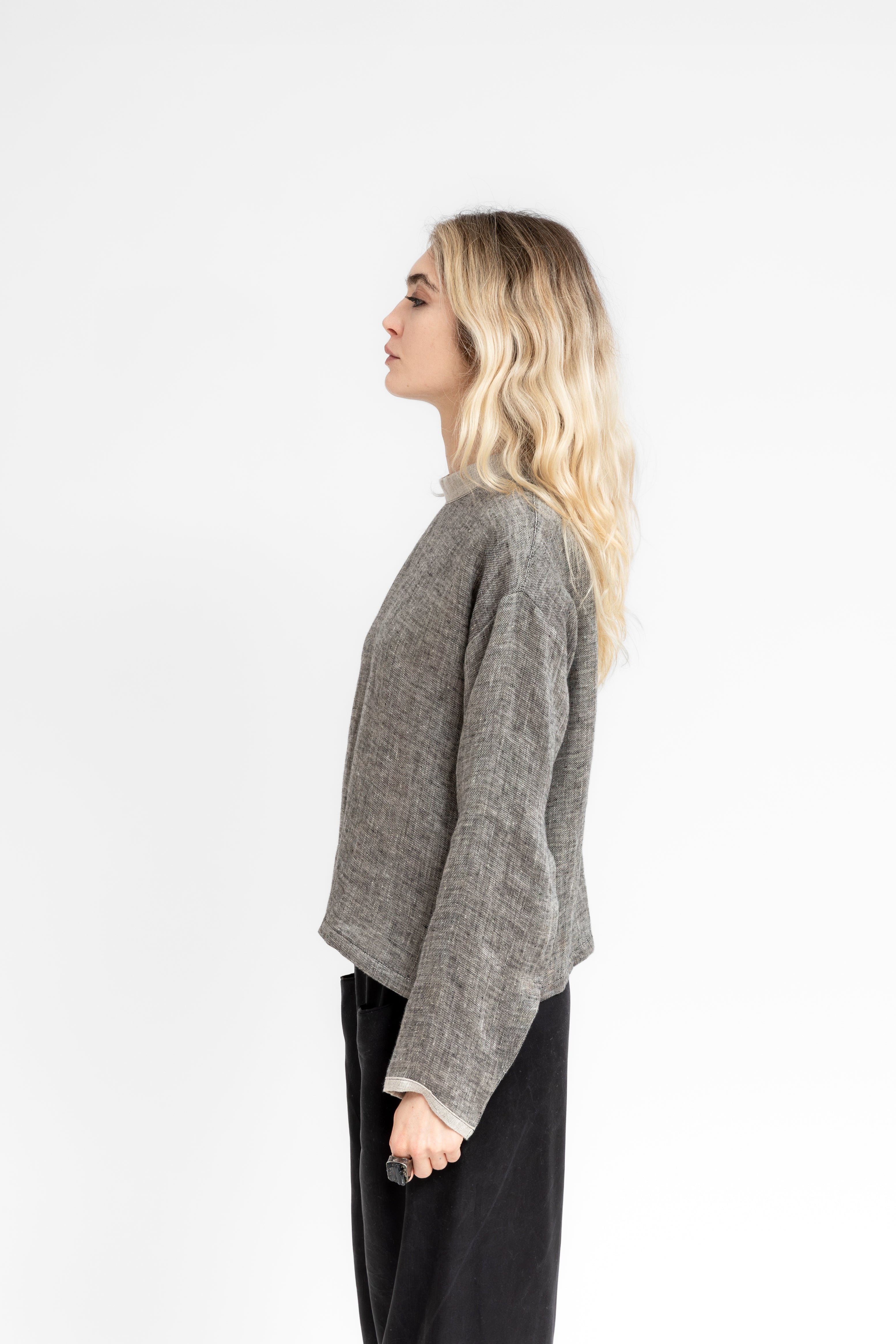 Sandvind Minimalist Reversible Top