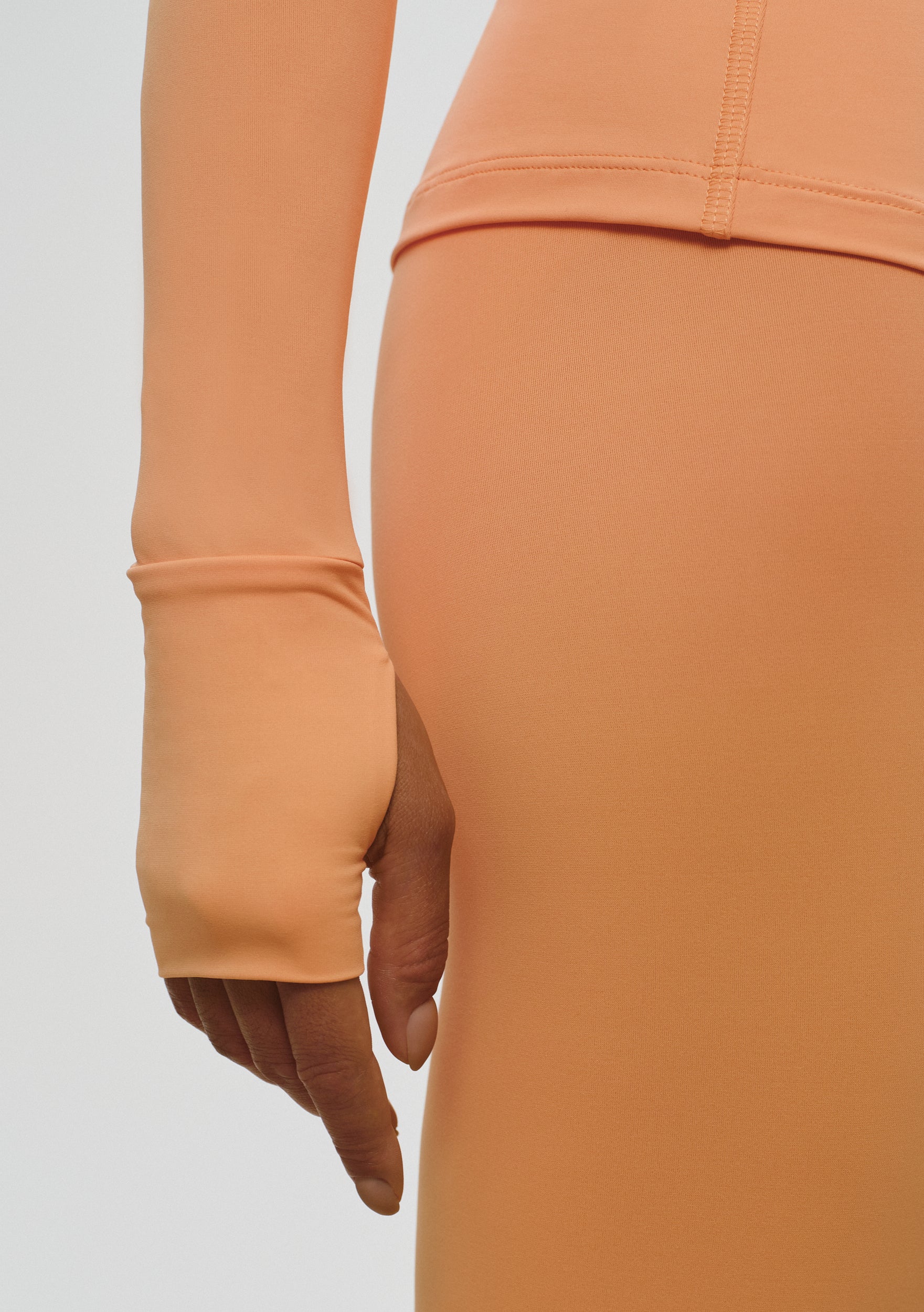 Contour Longsleeve in Orange