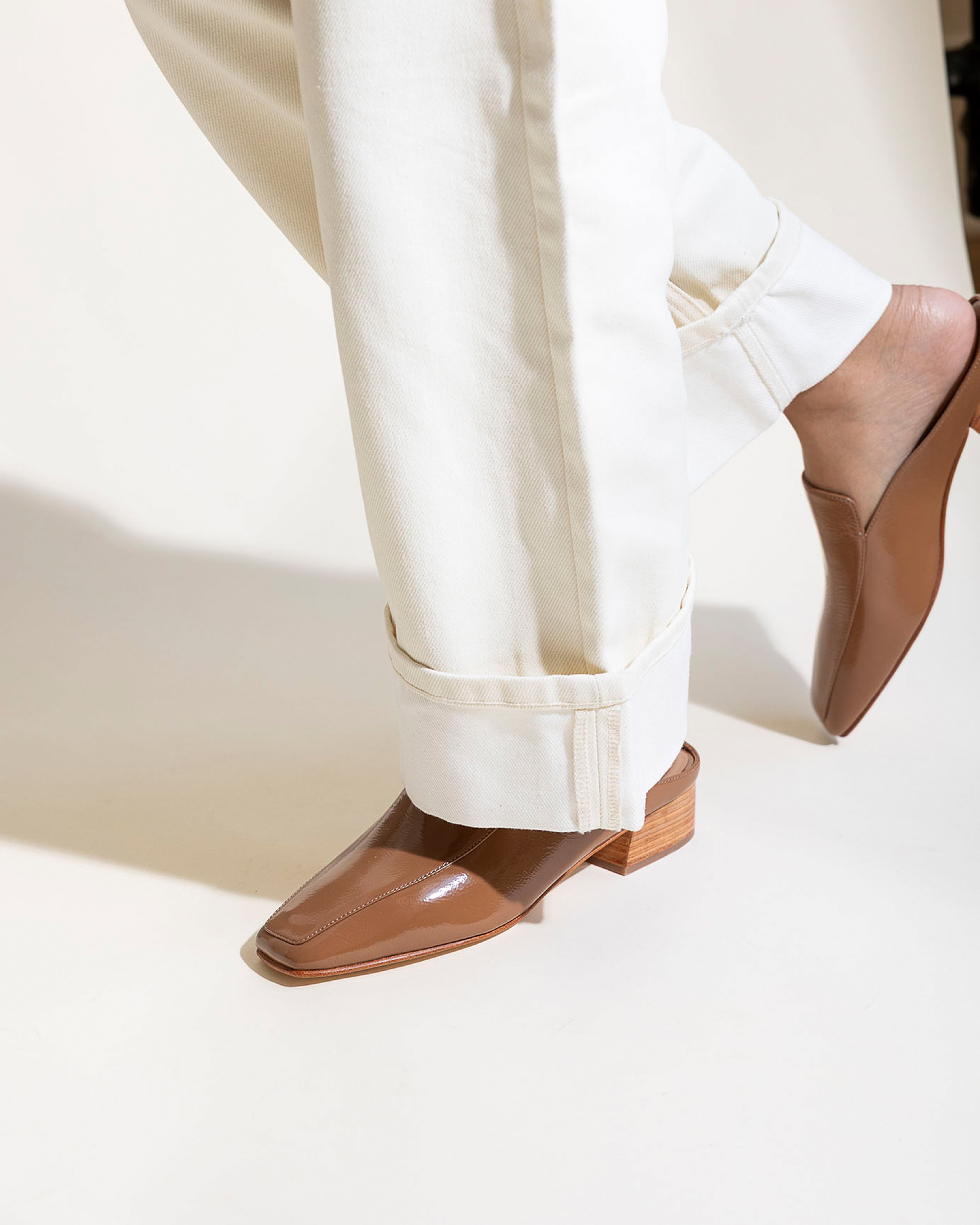 Felix Loafer Mule - Latte Crinkle Patent