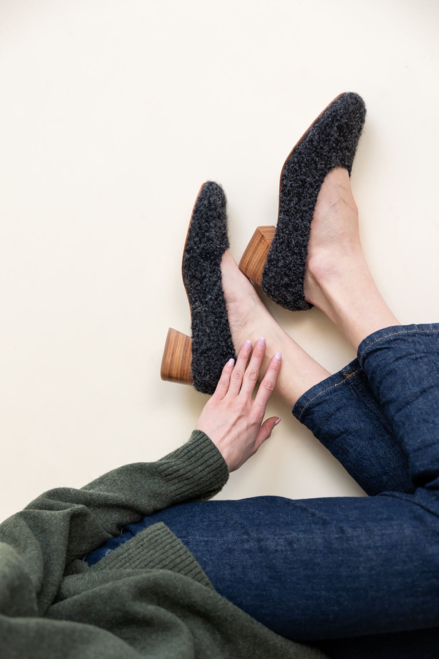 Luisa Low Heel - Charcoal Alpaca