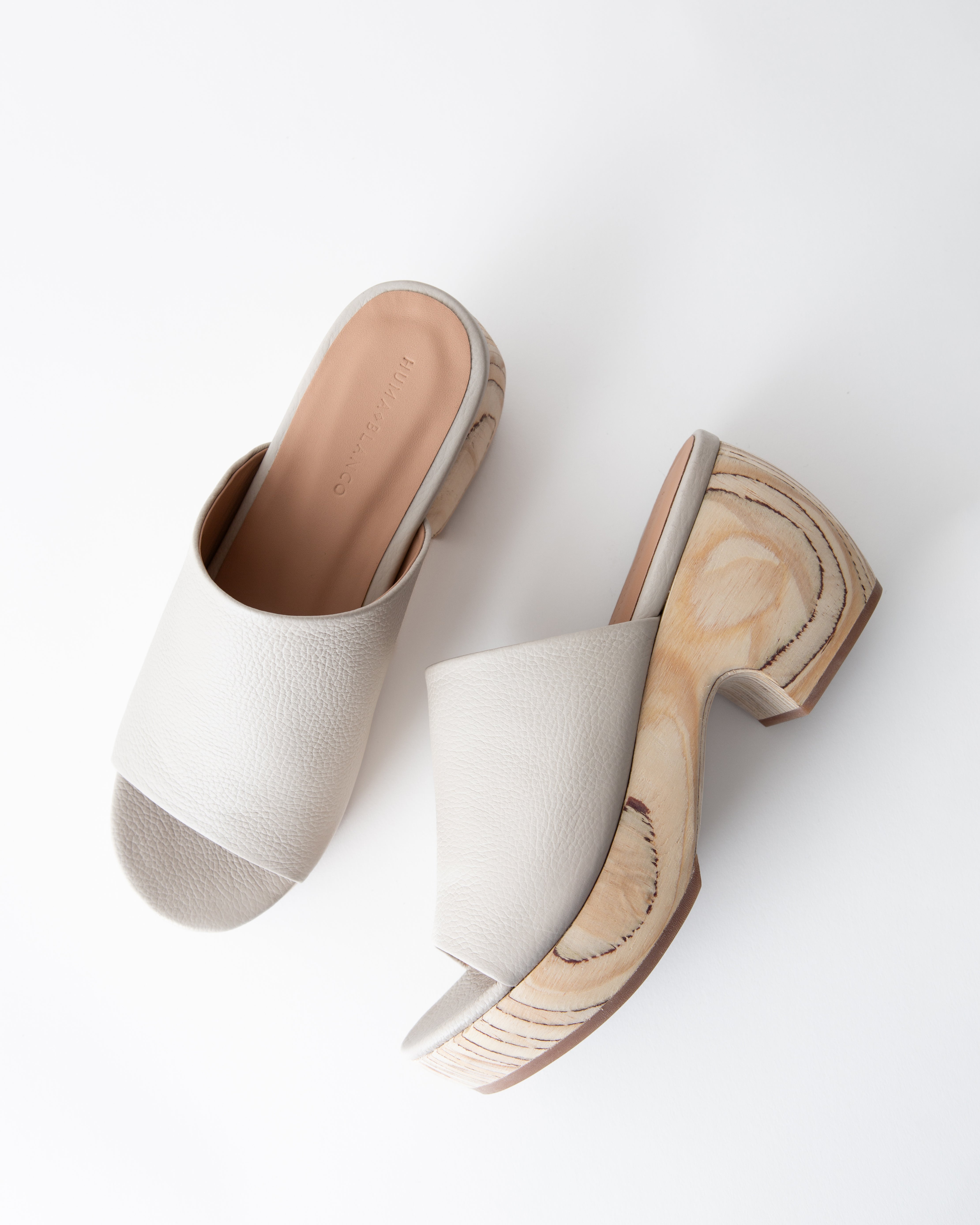 Katlyn Clog Sandal - Pebbled Cream Nappa