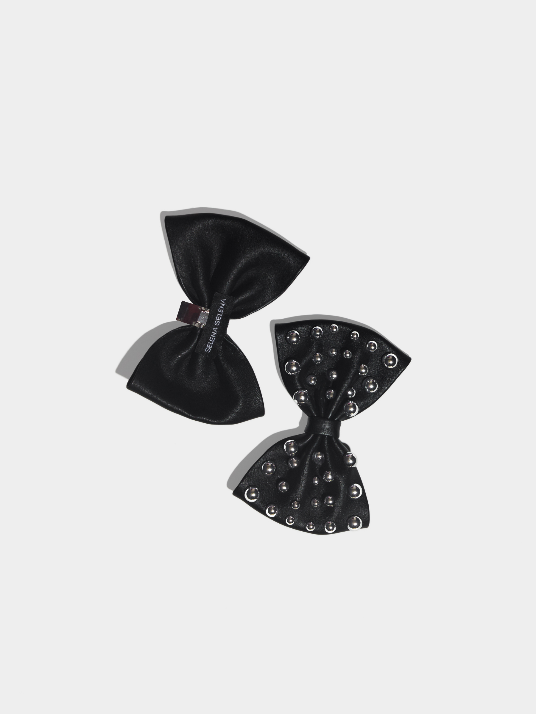 The Vixen Bow Mule in Black