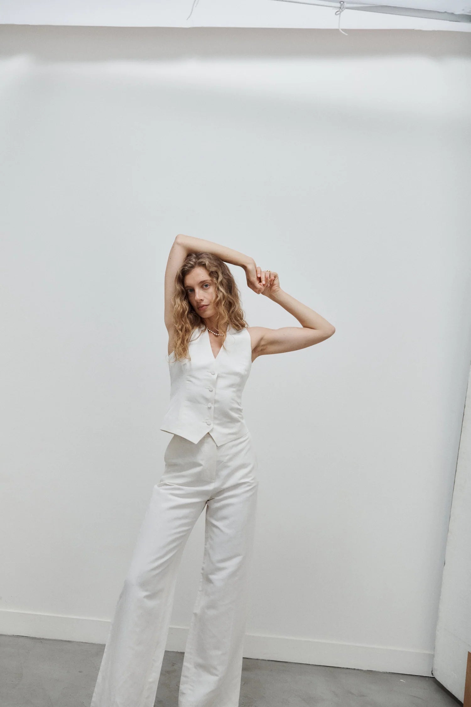 Bianca Off-White Linen and Silk Canvas Straight-Leg Pants