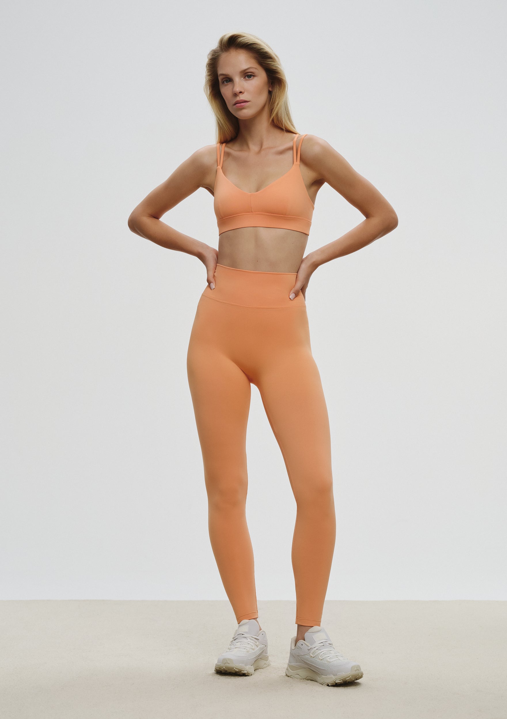 Essential Legging in Orange