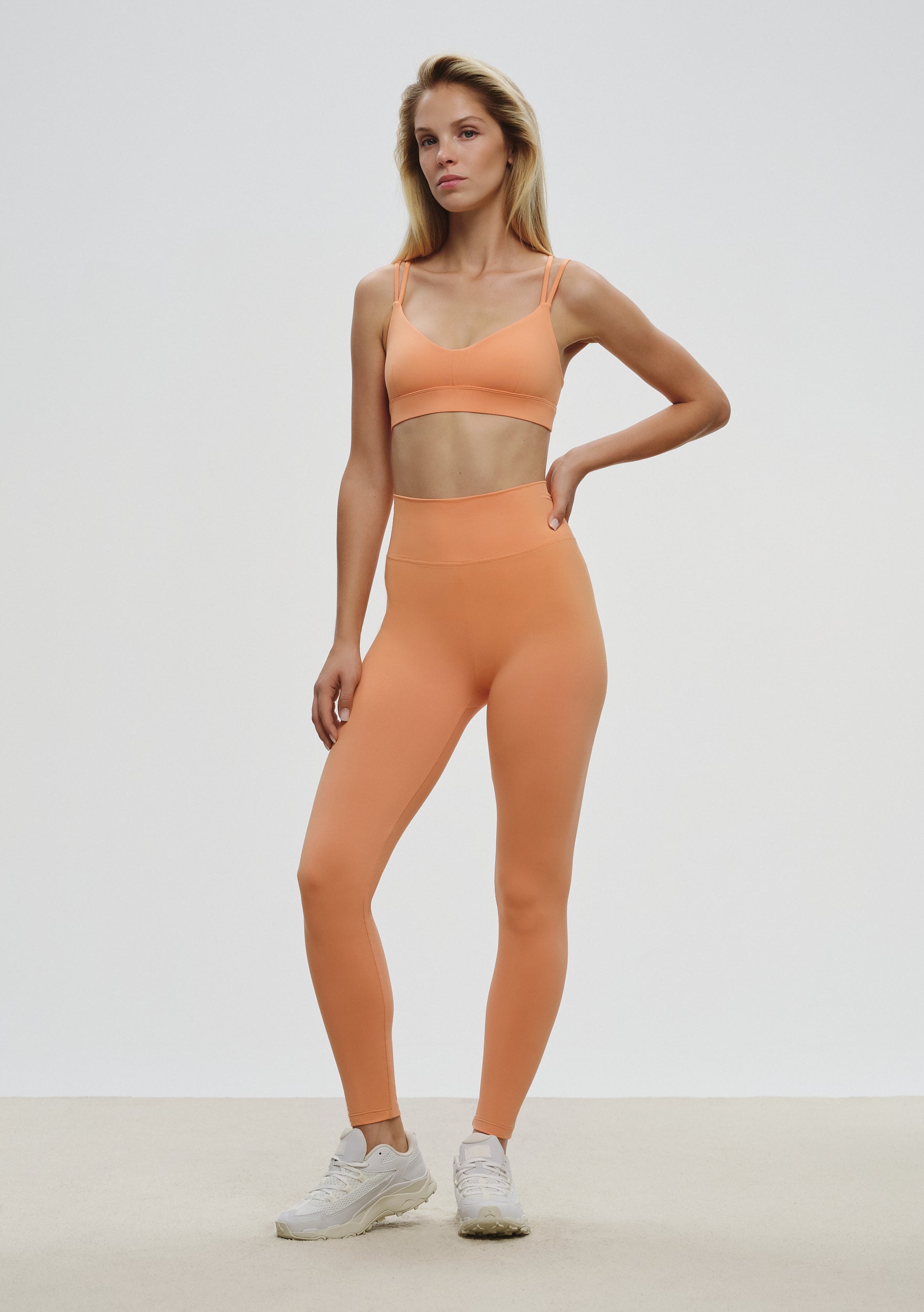 Essential Legging in Orange