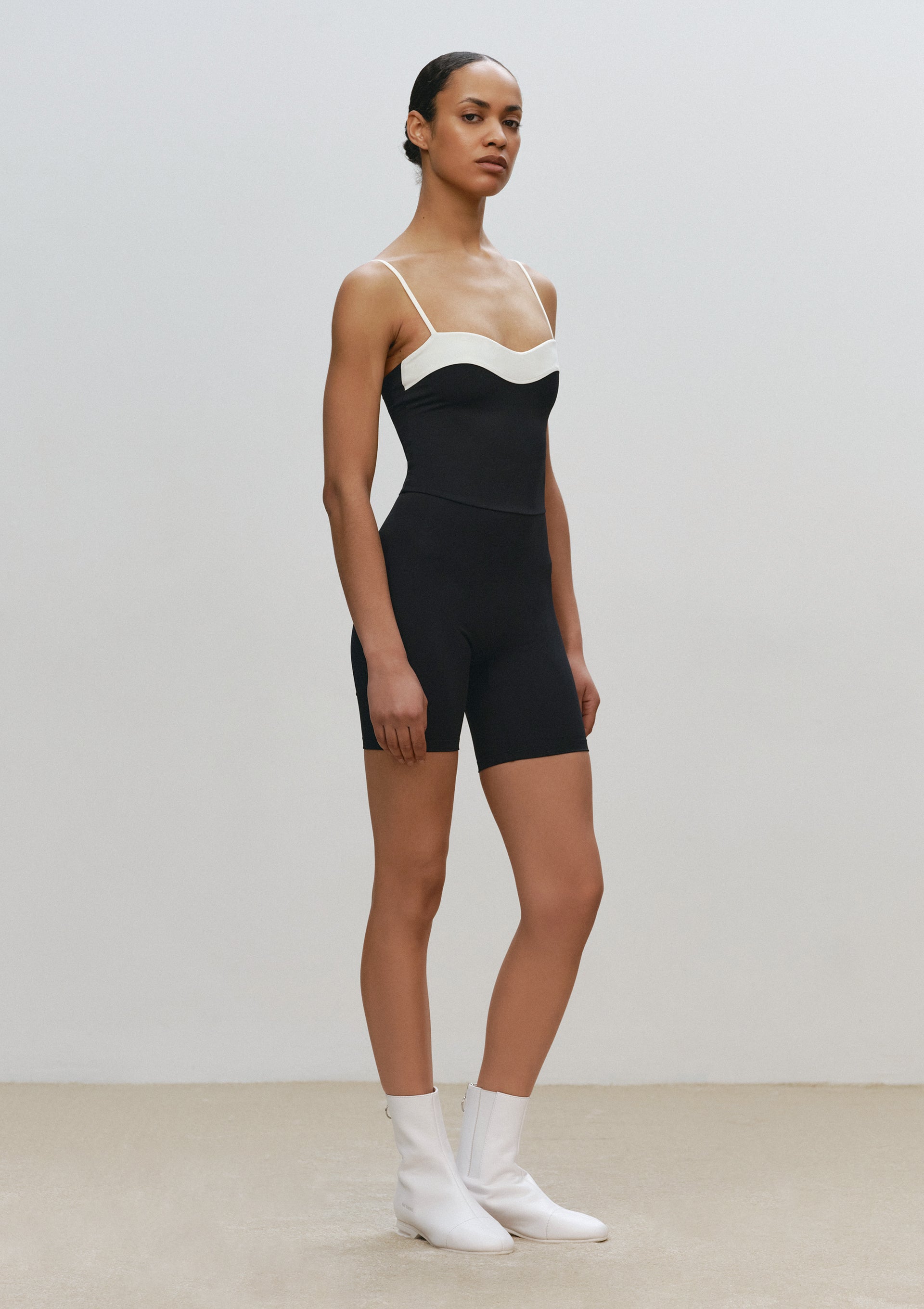 Curve Jumpsuit in Black-Ivory