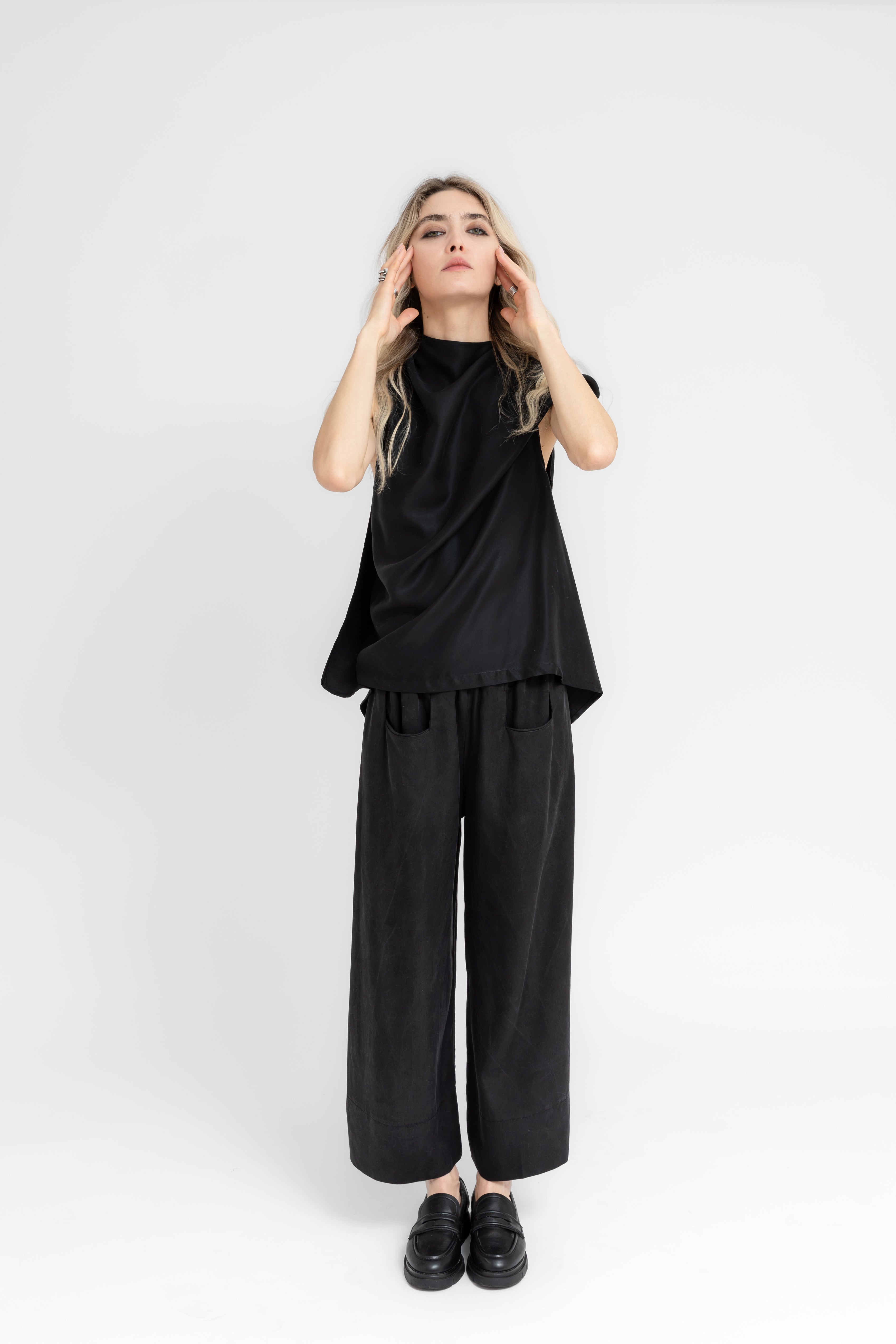 Yuragi Unfinished Fluid Asymmetrical Top