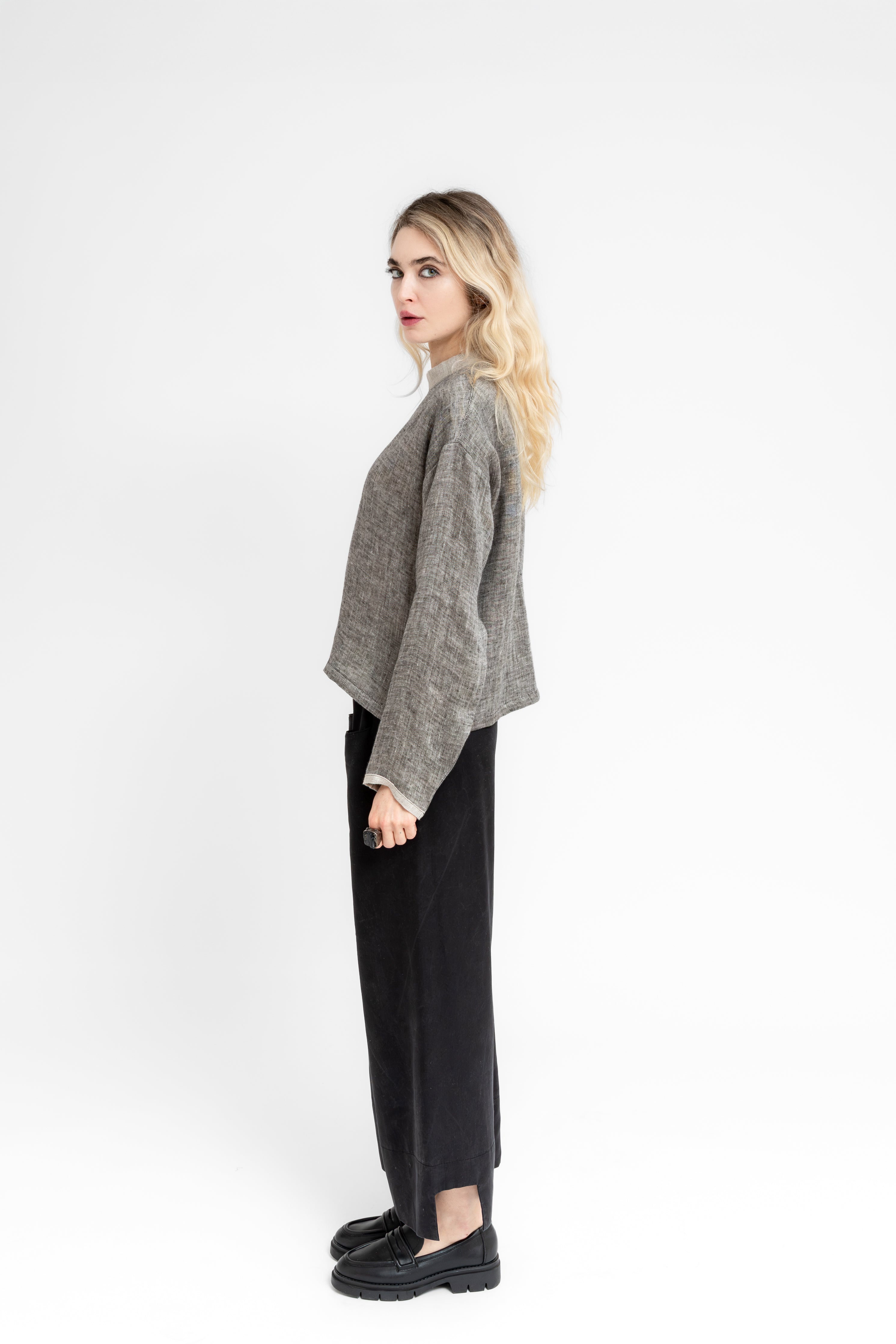 Sandvind Minimalist Reversible Top