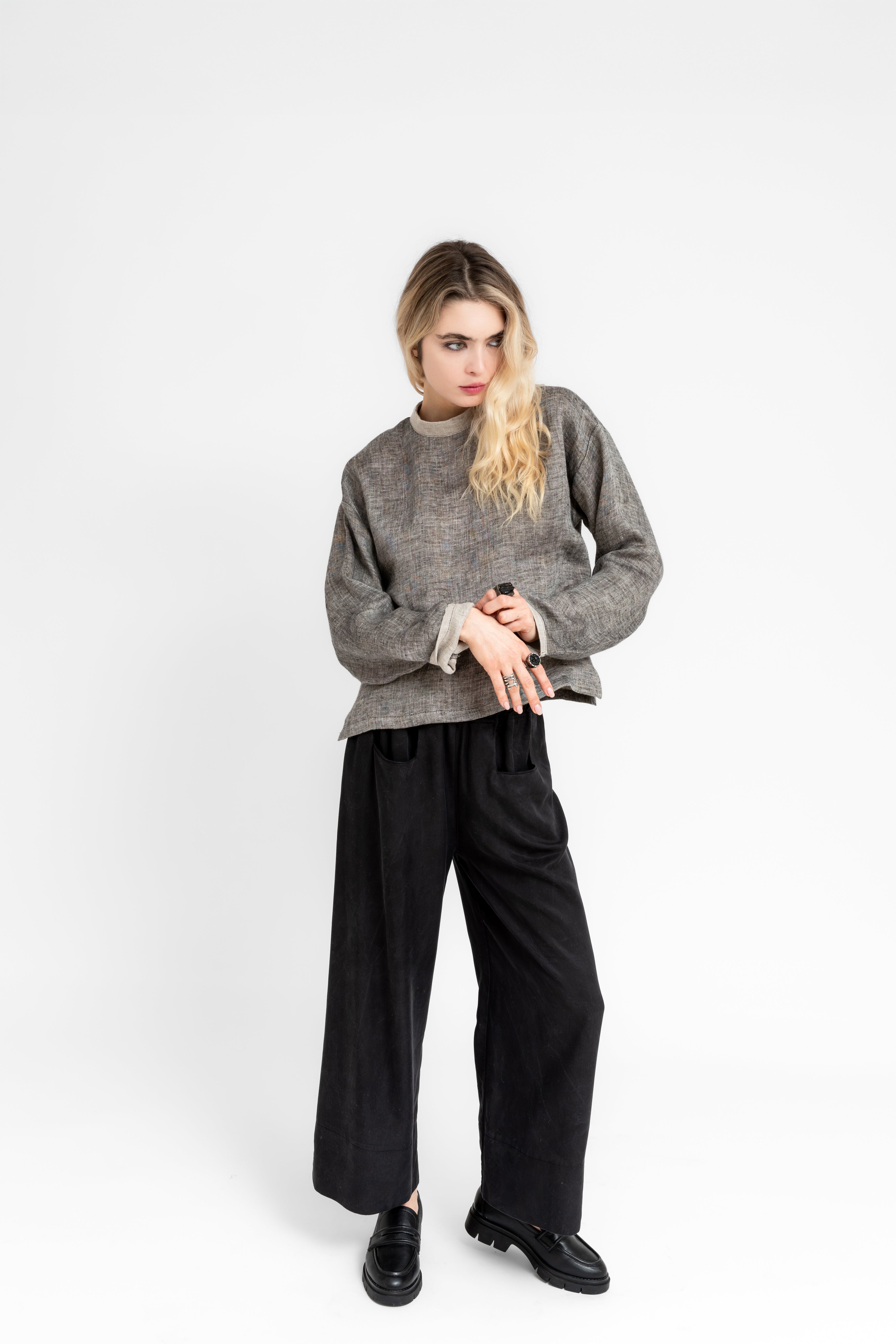 Sandvind Minimalist Reversible Top