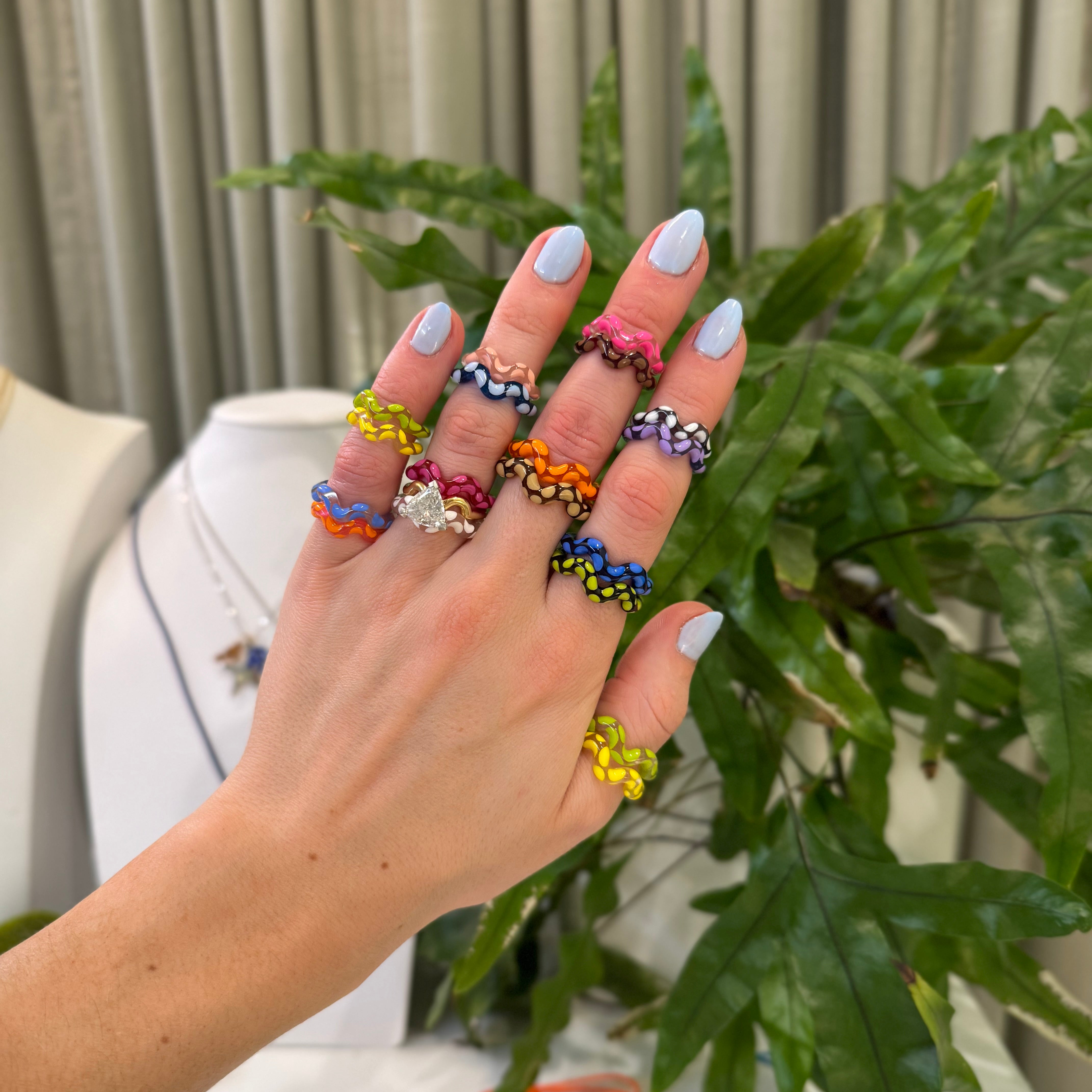 Grapefruit Single Wave Ring