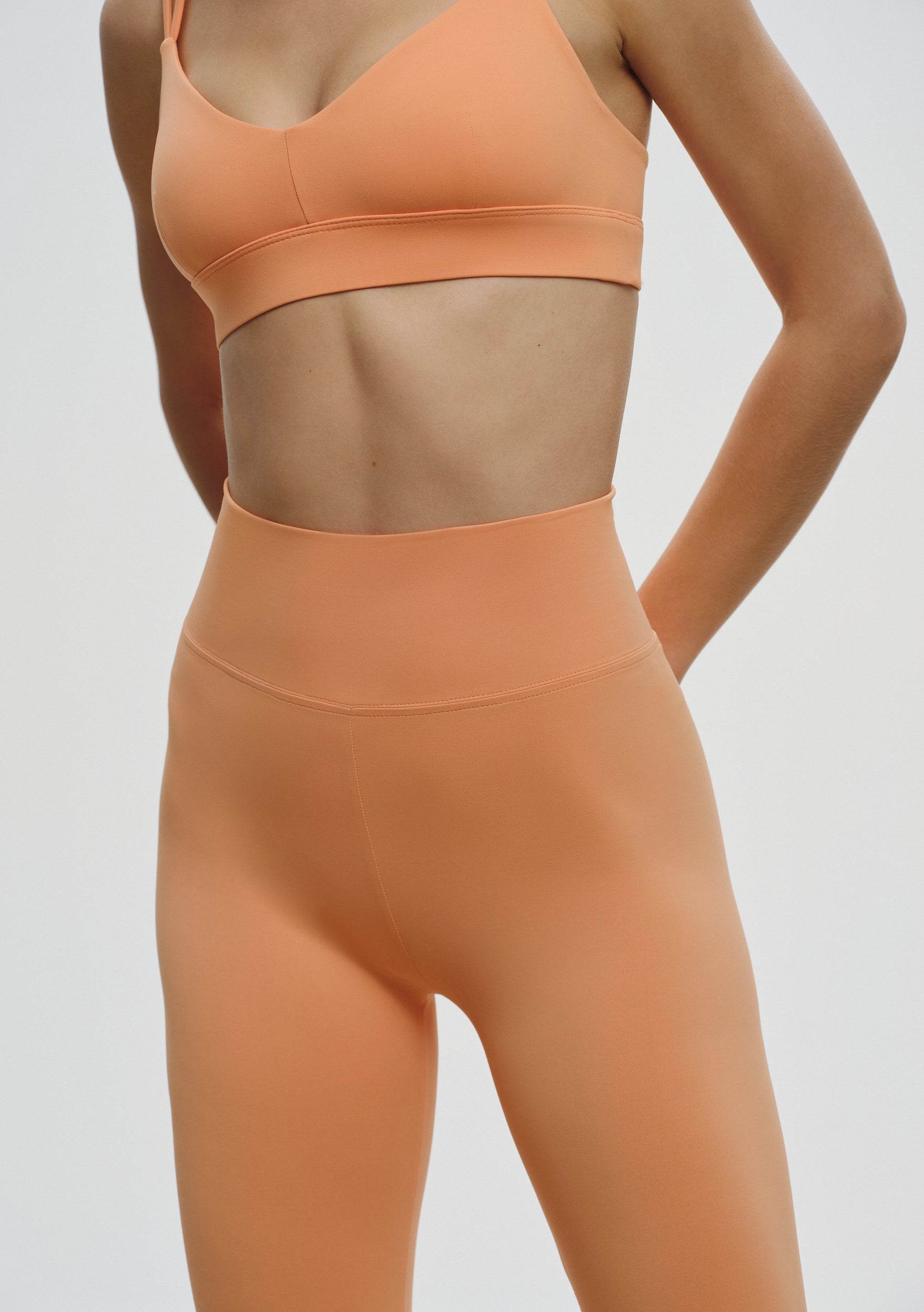 Essential Legging in Orange